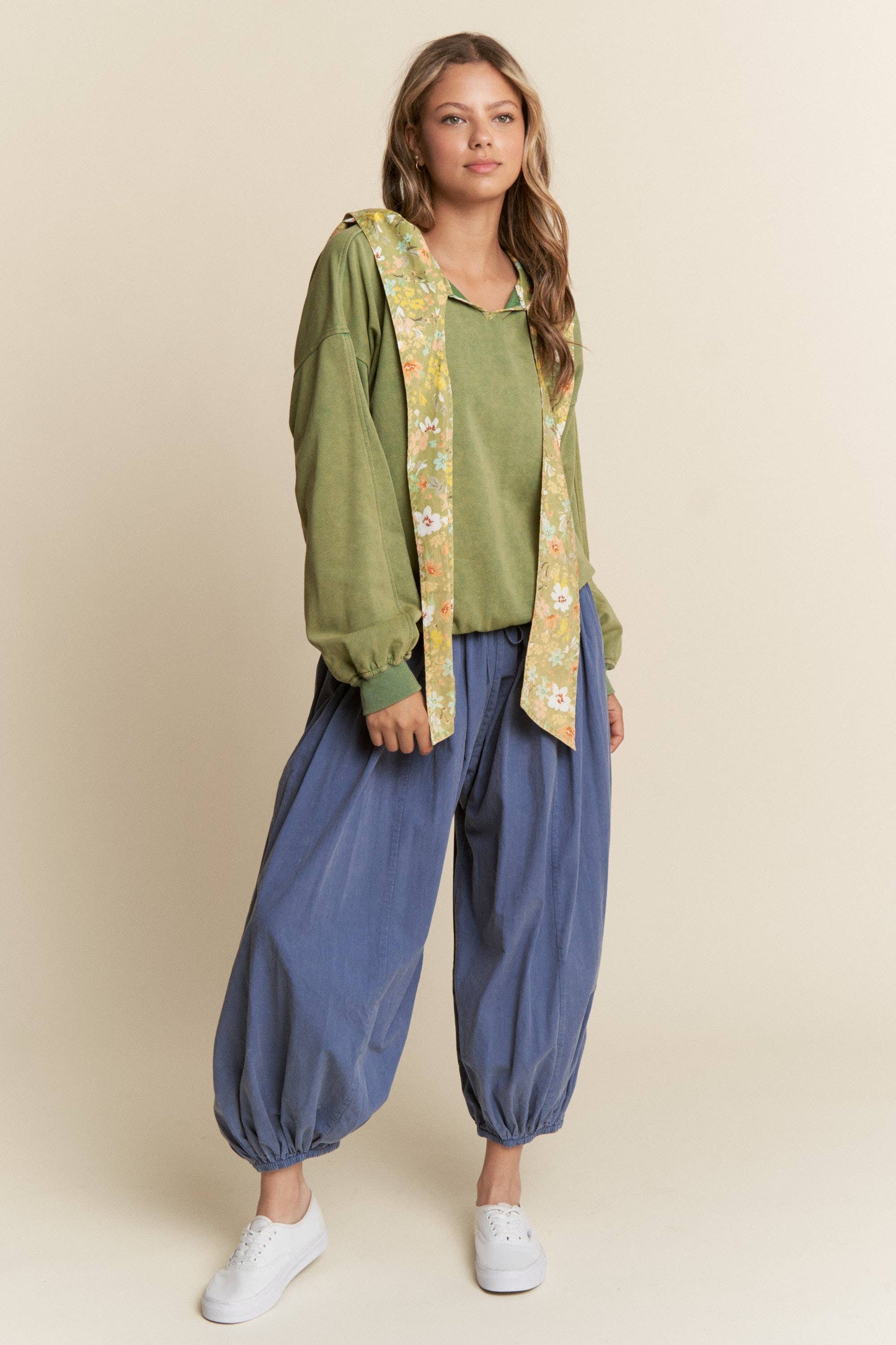 Mineral Washed Floral Print Hooded Pull-Over  S-L/1X-3X