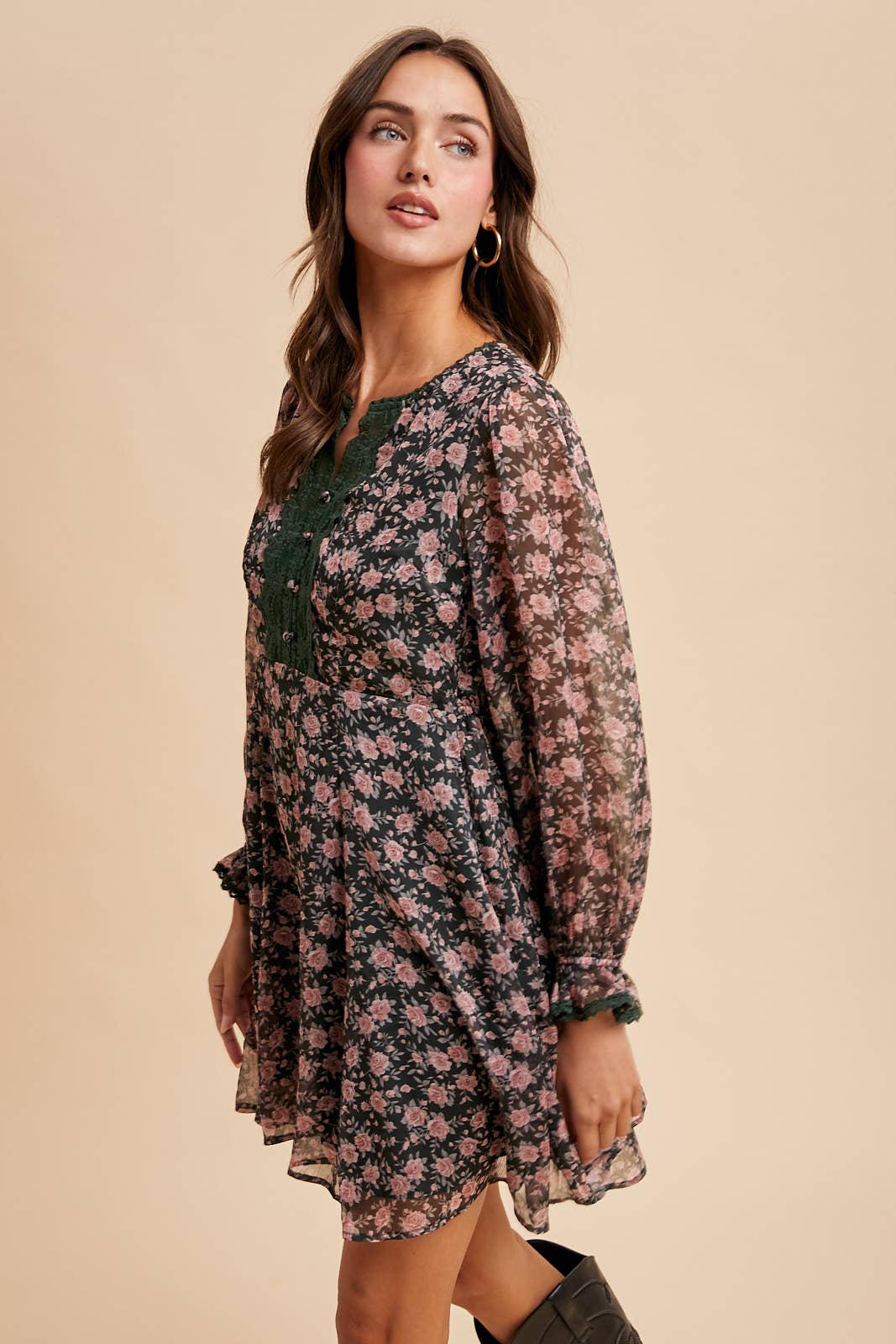 FLORAL LACE INSET MINI DRESS