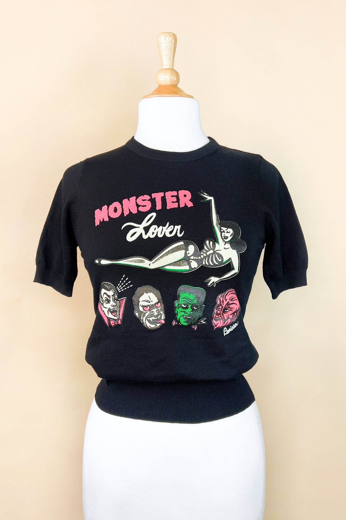 Monster Lover short sleeve Sweater in Black