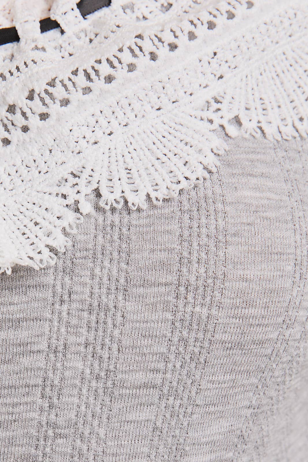 ROUND NECK LACE TRIM DETAIL LONG SLEEVE TOP