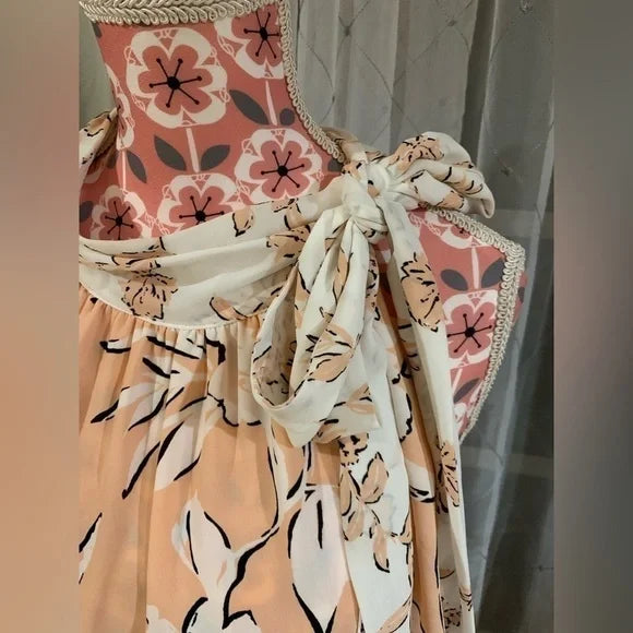 White House Black Market Peach Floral Sleeveless Top