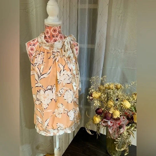 White House Black Market Peach Floral Sleeveless Top